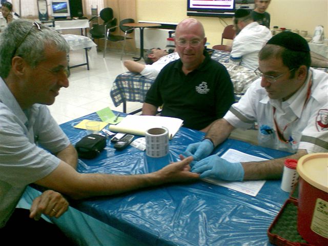 התרמת דם בסניף, יוני 2008