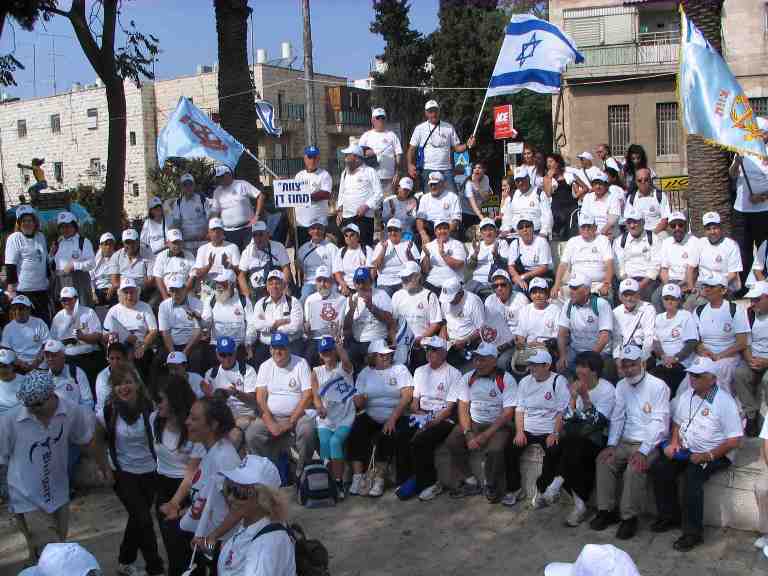 חברי "צוות" סניף בת-ים בצעדת ירושלים 15.10.2008