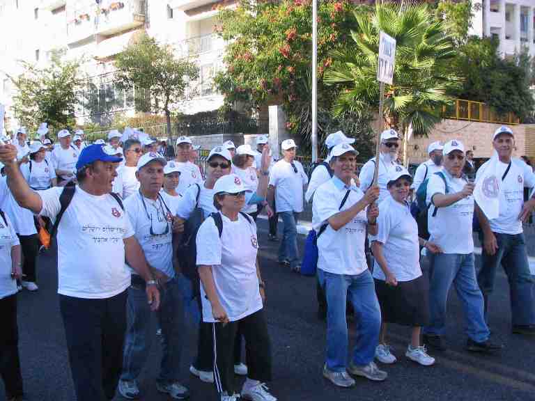 חברי "צוות" סניף בת-ים בצעדת ירושלים 15.10.2008