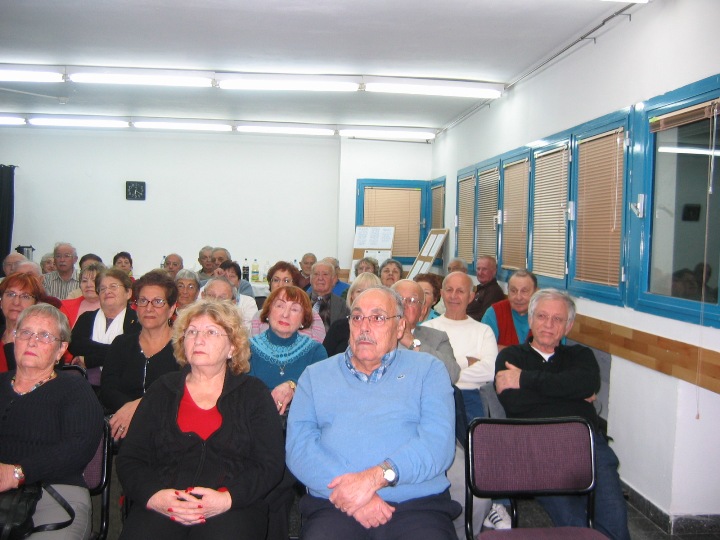 הרצאה בנושא: ``סיפורים מאת יצחק בשביס-זינגר ואפרים קישון``