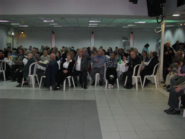 מפגש חברים והרמת כוסית לכבוד חג הפסח של סניפי בת-ים וחולון ב- 31.3.2009