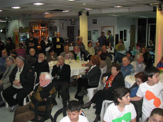 מפגש חברים והרמת כוסית לכבוד חג הפסח של סניפי בת-ים וחולון ב- 31.3.2009