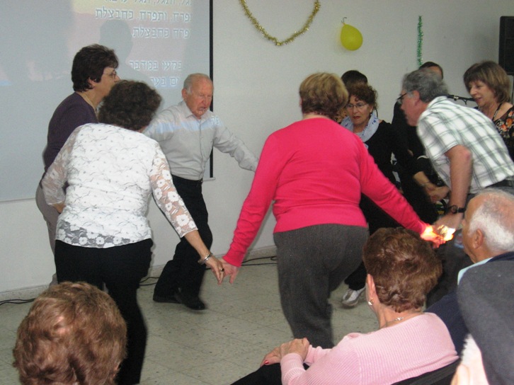 ערב הרמת כוסית לפסח, אפריל 2009