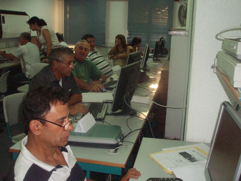 קורס מחשבים בסניף, יולי 2009