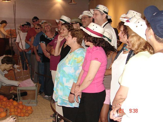 טיול סניף מודיעין-מכבים-רעות בעקבות הברון ופרי ההדר, יולי 2006