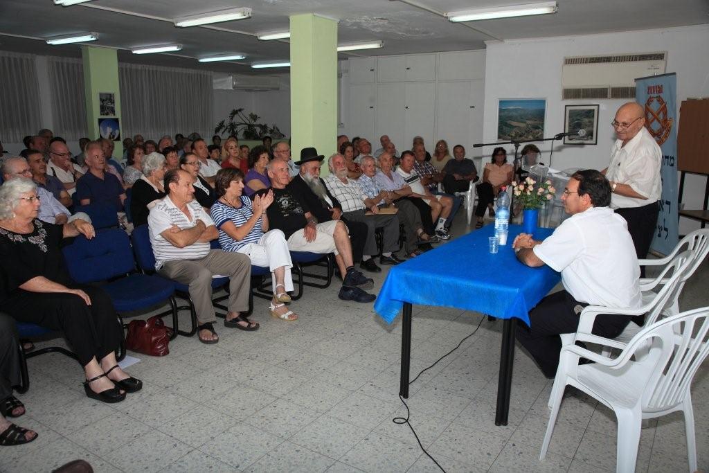 מפגש עם ראש העיר מר דב צור, 19.8.09