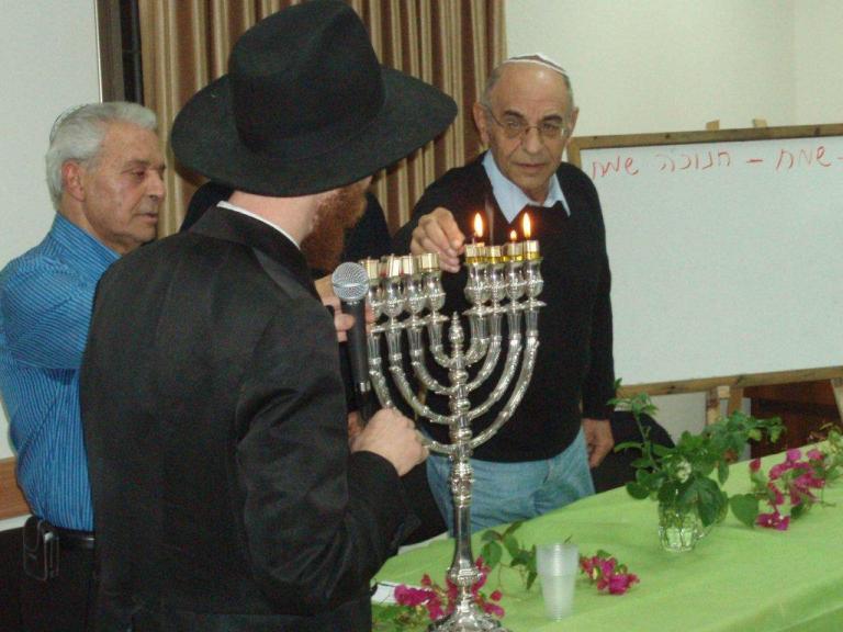 הדלקת נר רביעי של חנוכה, דצמבר 2009