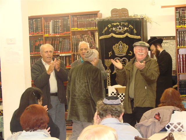 סיור חנוכיות בבני ברק, דצמבר 2009