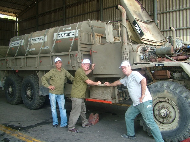 סניף חדרה: מתנדבים בימ"ח ג`למי, ספטמבר 2006