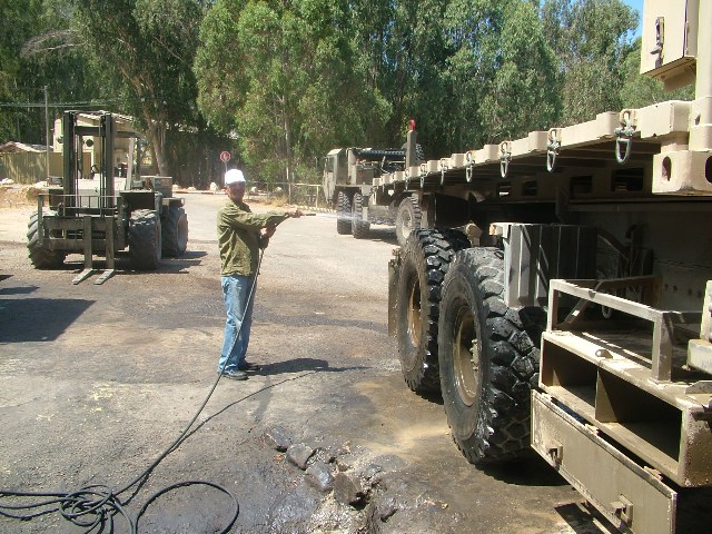 סניף חדרה: מתנדבים בימ"ח ג`למי, ספטמבר 2006