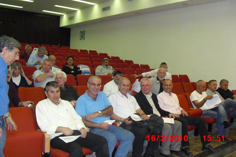 מפגש עם ד"ר פיני בר-חמה בנושא ביטוח שיניים, 16.2.10