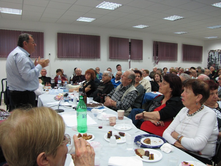 מפגש חברים והרמת כוסית לכבוד חג הפסח הבעל``ט שהתקיים ב- 22 במארס 2010