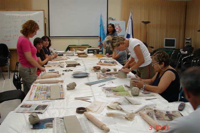 סניף רעות-מכבים-מודיעין: חוג קרמיקה, ספטמבר 2006