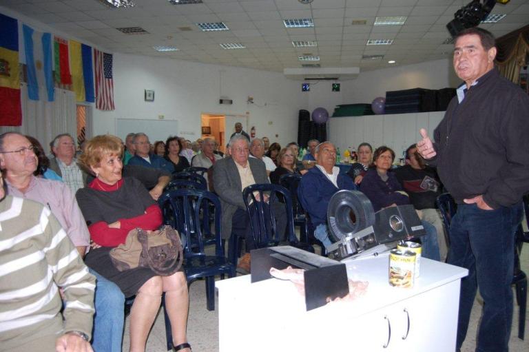 הרמת כוסית לכבוד פסח, מרץ 2010