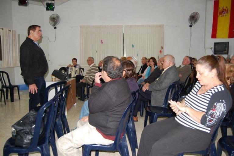 הרמת כוסית לכבוד פסח, מרץ 2010