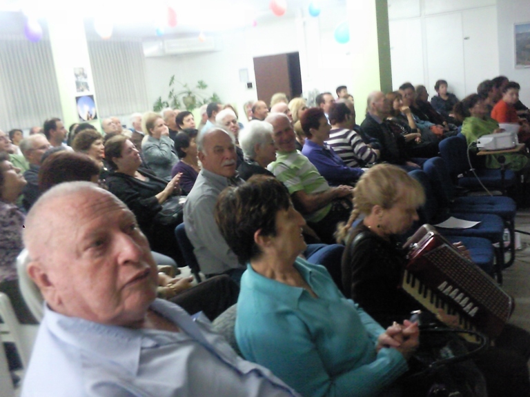 הרמת כוסית לפסח, מרץ 2010