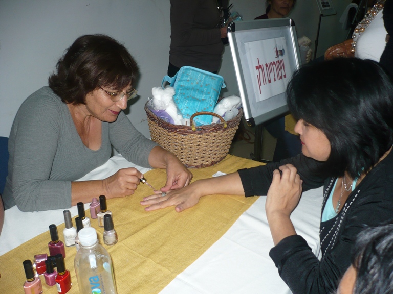 נשות המחוז ב"יום האישה" בבי"ח הפסיכיאטרי בב"ש