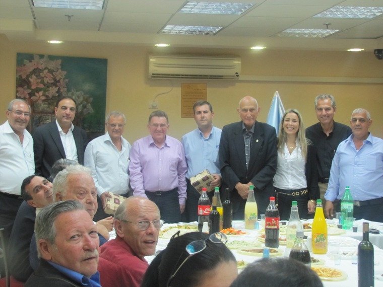 ישיבת הנהלת ומועצת המחוז והרמת כוסית לחג הפסח, מרץ 2010