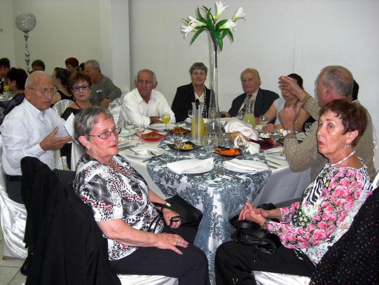 מסיבת יום העצמאות משותפת לסניף בת-ים ולסניף חולון שנערכה ב- 22 באפריל 2010