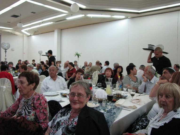 מסיבת יום העצמאות משותפת לסניף בת-ים ולסניף חולון שנערכה ב- 22 באפריל 2010