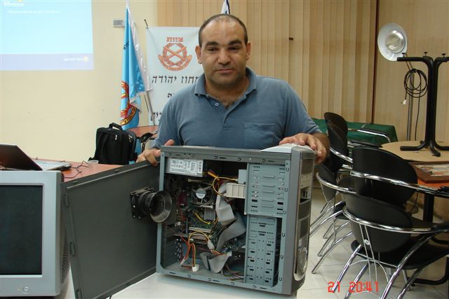 סניף רעות-מכבים-מודיעין: קורס תחזוקת מחשבים