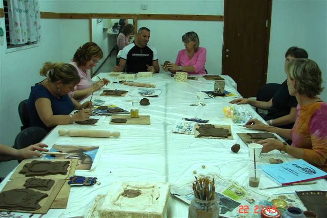 סניף רעות-מכבים-מודיעין: חוג קרמיקה, אוקטובר 2006