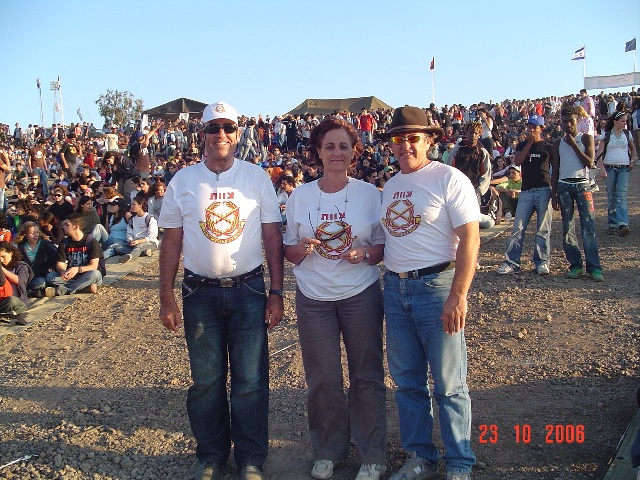 סניף העמקים: מתנדבי פרויקט בעקבות לוחמים, אוקטובר 2006