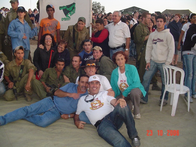 סניף העמקים: מתנדבי פרויקט בעקבות לוחמים, אוקטובר 2006