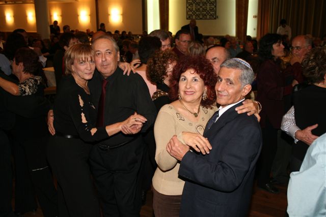 סניפי ר"ג, גבעתיים ות"א: מסיבת חנוכה, דצמבר 2006