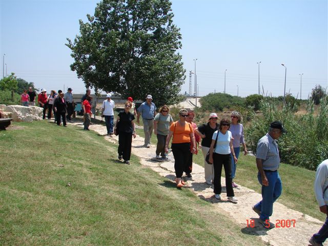 סניף רעות-מכבים-מודיעין: סיור "סיפורי אהבה בשרון", מאי 2007