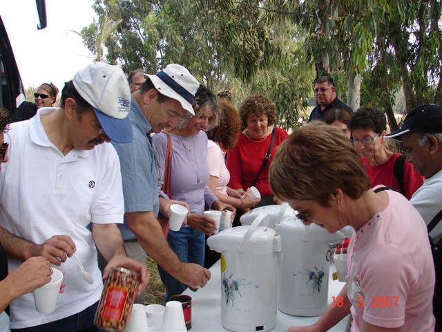 סניף רעות-מכבים-מודיעין: סיור "סיפורי אהבה בשרון", מאי 2007