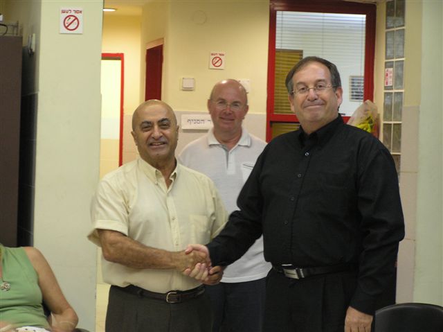 סניף רעות-מכבים-מודיעין: מסיבת הפתעה ליענקלה לבקוביץ על קבלת אות יקיר העיר מודיעין