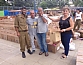 חברי הסניף מתנדבים במסגרת האגודה למען החייל בהכנת חבילות שי לחיילים, יולי 2014